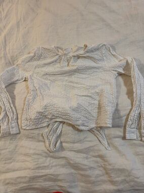 H&M, white long-sleeve seersucker top, ties in back, womens size 2
